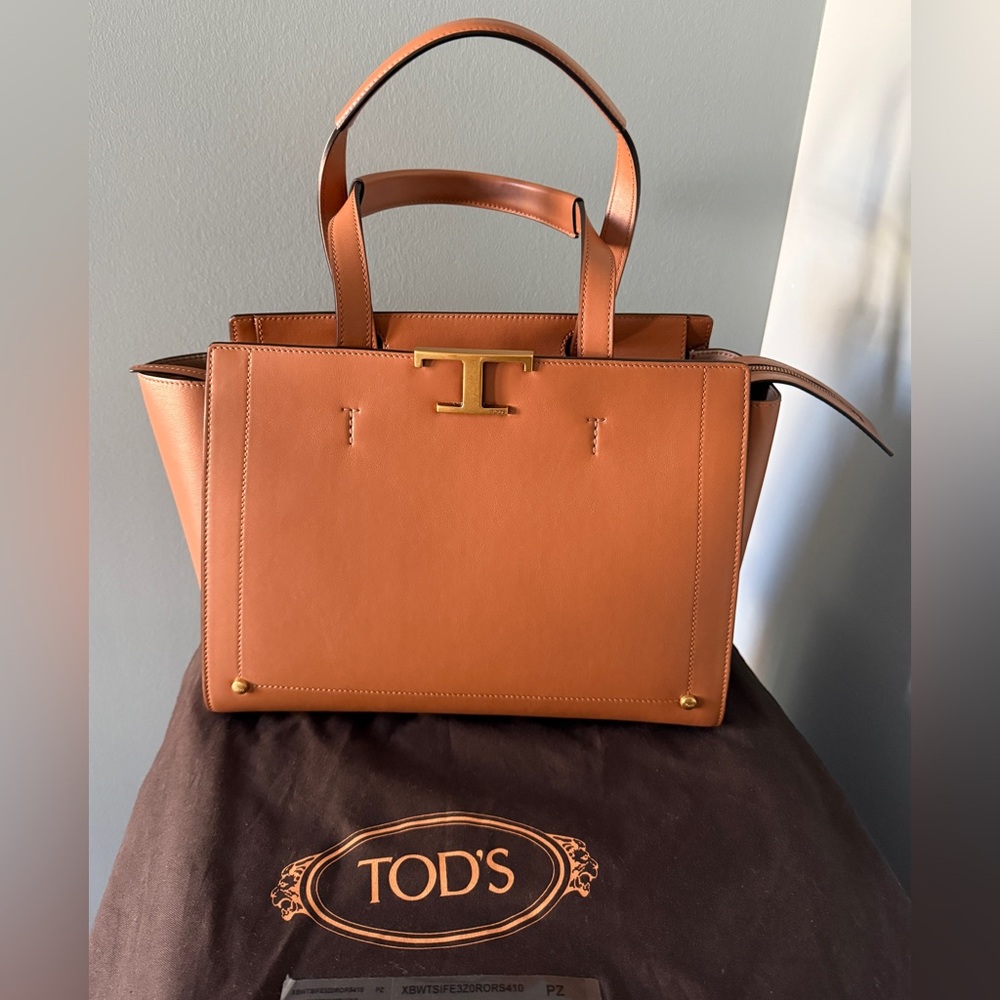 Beautiful Tod’s TSI Leather Handbag